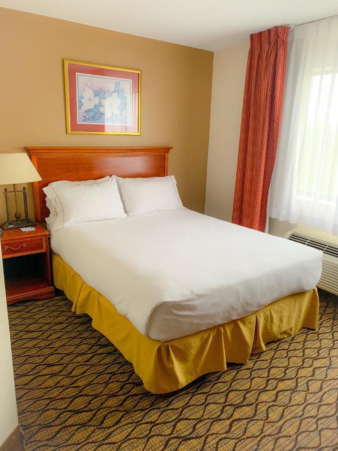 Baymont By Wyndham Chelsea Hotel Kültér fotó